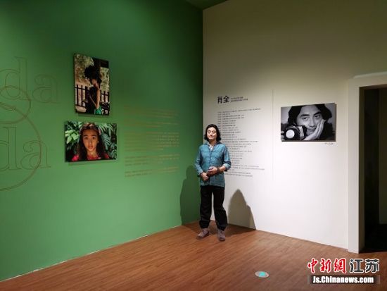 医院走廊的静谧与繁忙，镜头下的生命故事