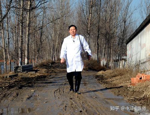 乡村医生个人述职报告，以爱之名，守护乡村健康