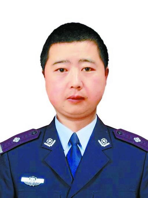 手术室门口的静默守望，一张图片背后的故事