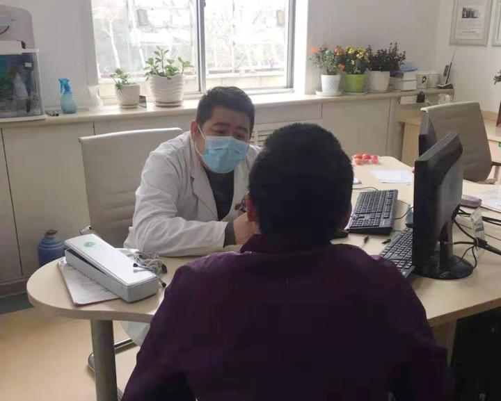 男科医院在线留电话，解决不孕不育问题的新途径