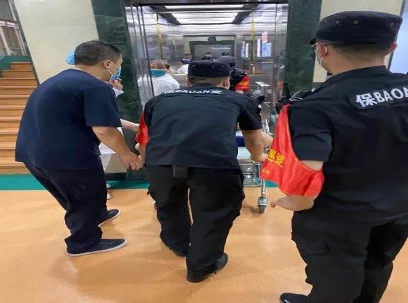 医院挂号处，真实图片背后的故事