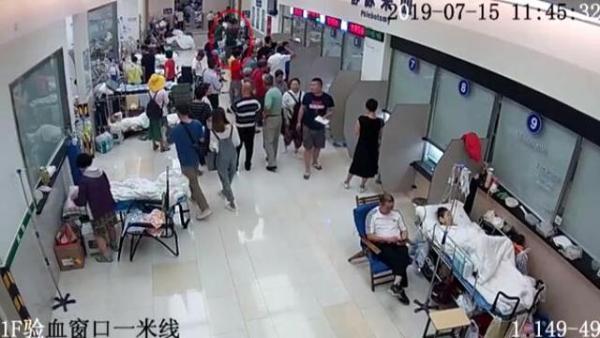 第一次去医院看病，全流程指南及是否需带现金的解答