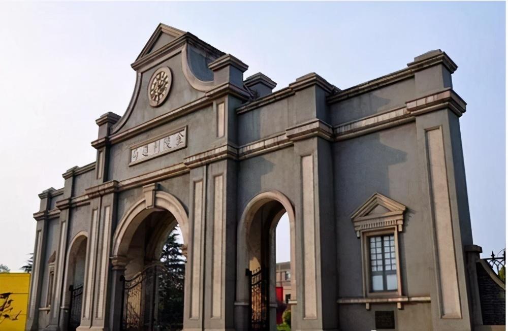重庆两江新区人民医院，晨光中的守护者——揭秘其早班时间与医疗服务