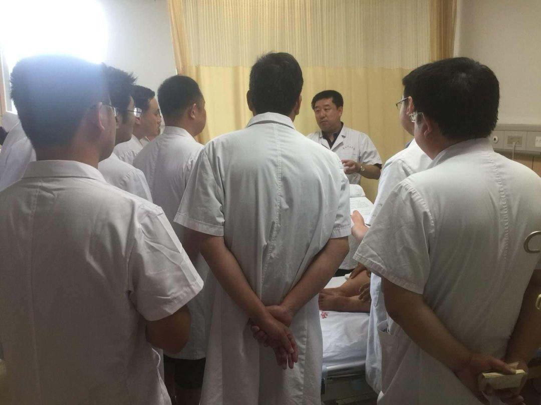 医院常用词汇解析，从基础到专业，构建沟通桥梁
