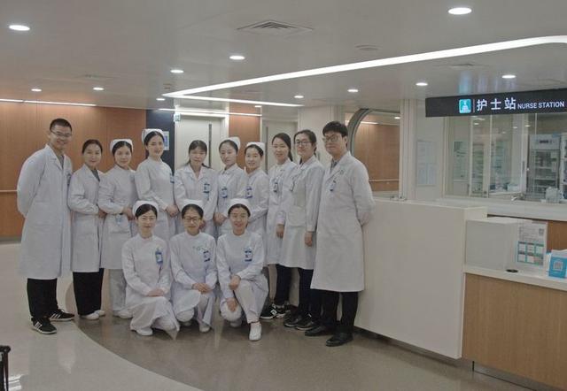 人民医院的英文，构建全球医疗交流的桥梁