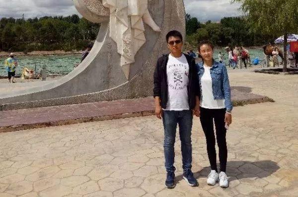 医院，生命之舟的港湾——英文解析与文化探讨