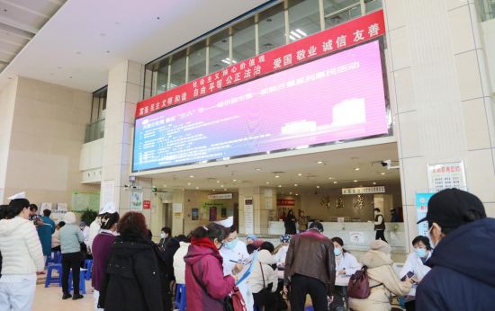 合肥医院，真实镜头下的温暖与关怀