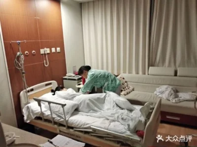 医院照片实拍图片大全，住院时光的温馨与坚韧