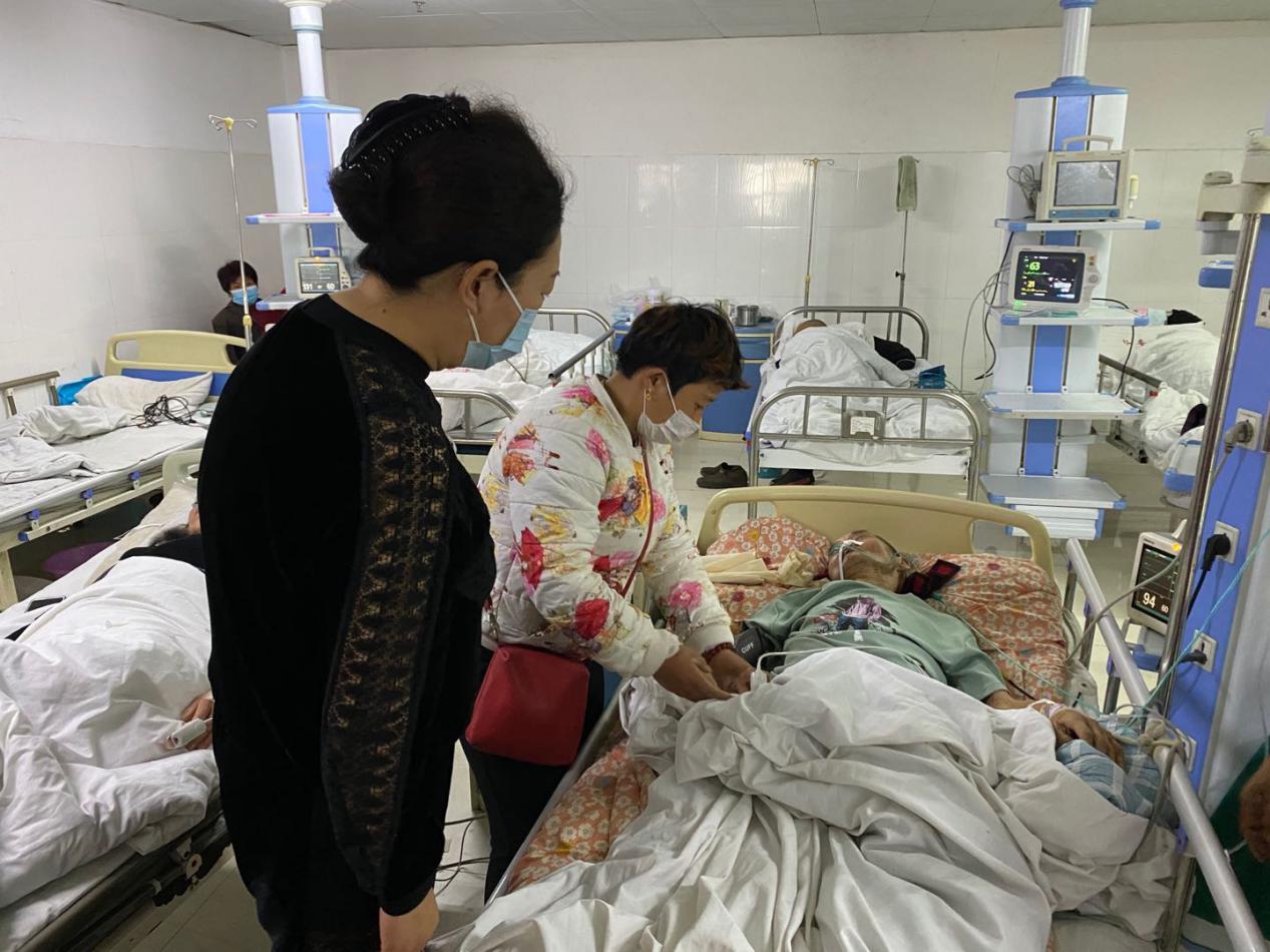 医院照片实拍，输液室里的温暖与守护