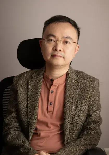 真实视角，医院里的温暖与坚韧——照片、图片与视频的见证