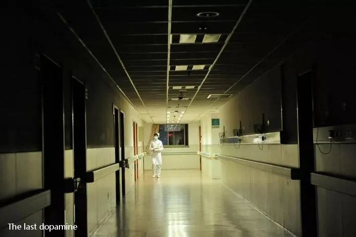 深夜的守护，医院急诊室的真实瞬间