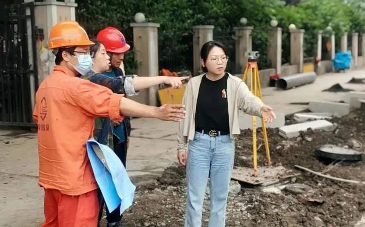 医院卡通图片大全，童趣与关怀的完美融合