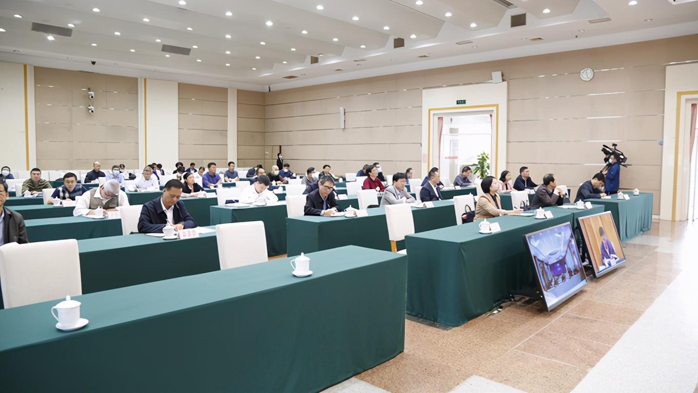 冬春交替，医院的一次特别会议