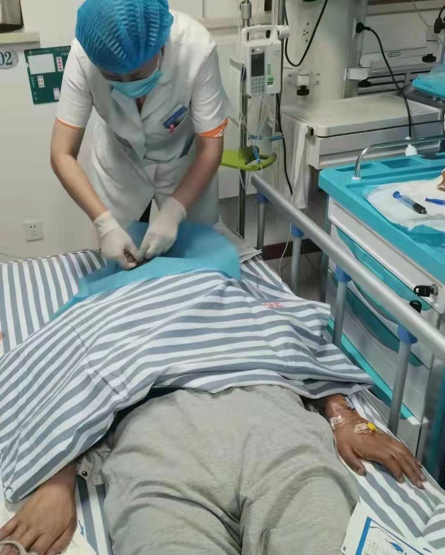 医院床的支架，设计、功能与重要性