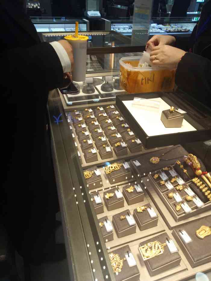 澳门六福珠宝卖手表，安全可靠，品质卓越