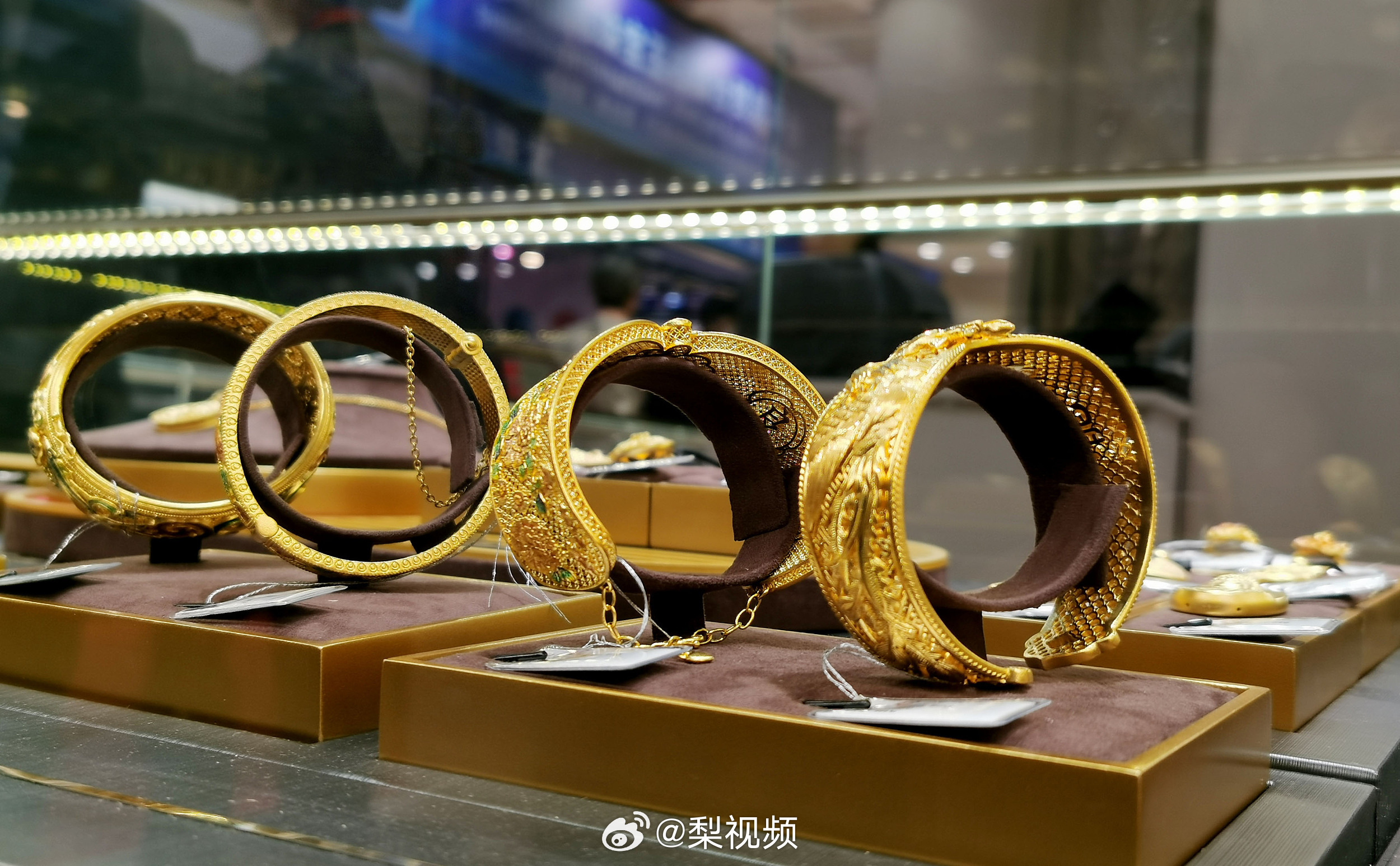 澳门六福珠宝今日金价及璀璨瞬间，金饰之美与市场动态的完美融合